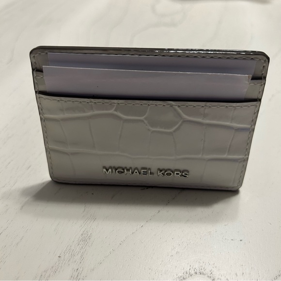 Brand New White Michael Kors Wallet - Picture 1 of 3